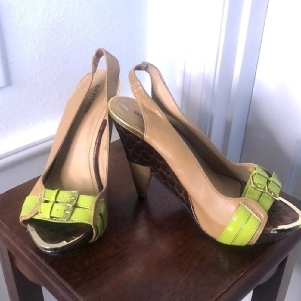 Bertinni shoes size 7.5 brown tan green gold